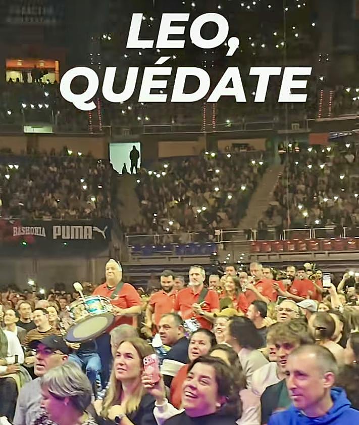 Imagen secundaria 2 - Leo Harlem dice adiós a los escenarios en Vitoria: 9.000 voces le cantan &#039;cumpleaños feliz&#039; y cuelgan su camiseta del techo del Buesa Arena
