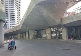 Este espacio estará en la zona interior de la plaza, en el piso inferior, cerca de las vías del tren y de las antiguas oficinas centrales de Altos Hornos.