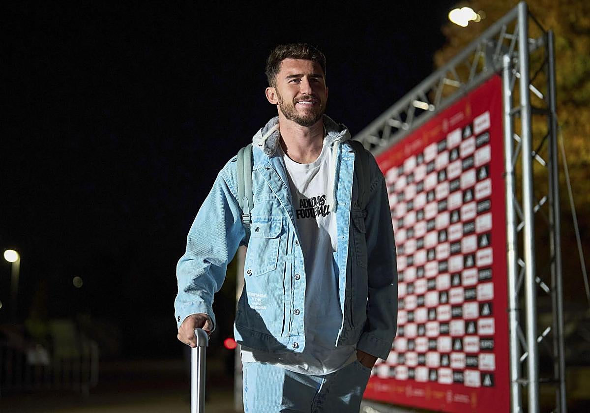 Los elogios de De la Fuente a Laporte: «Es un lujo»