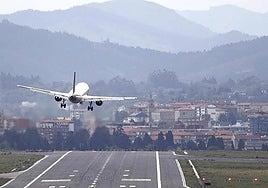 Loiu es el rey de los aeropuertos del norte en su 25 aniversario