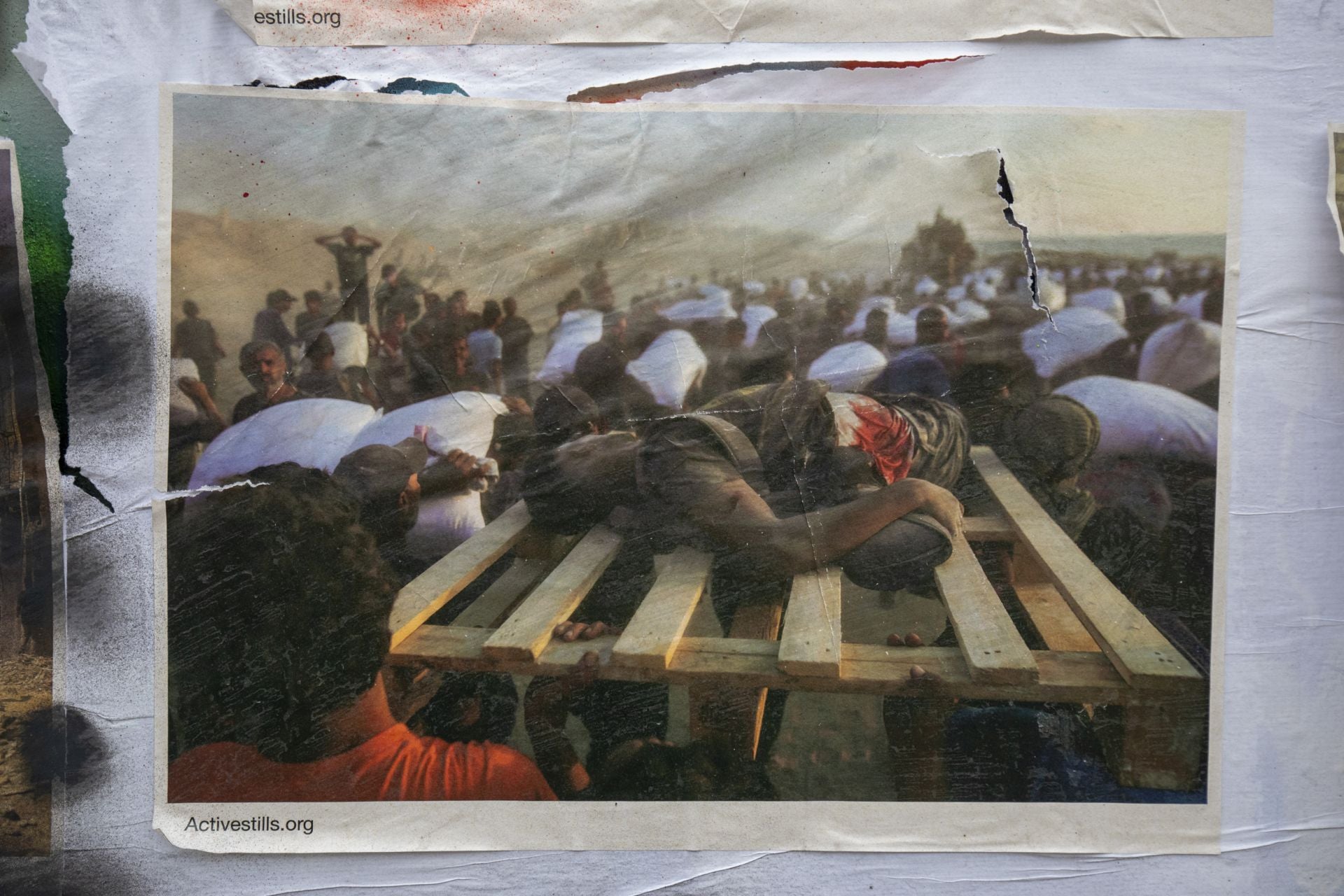 Estos son los grafitis del muro rojo de Vitoria