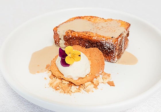 Torrijas con intxaursalsa y crujiente de teja