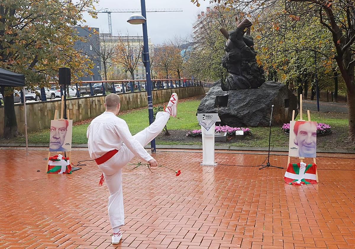 Homenaje a Santi Brouard y Josu Muguruza en Bilbao.