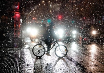 La nieve cubre Vitoria de blanco