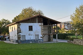 Imagen del caserío ubicado en el barrio de San Fausto, que se verá totalmente renovado.