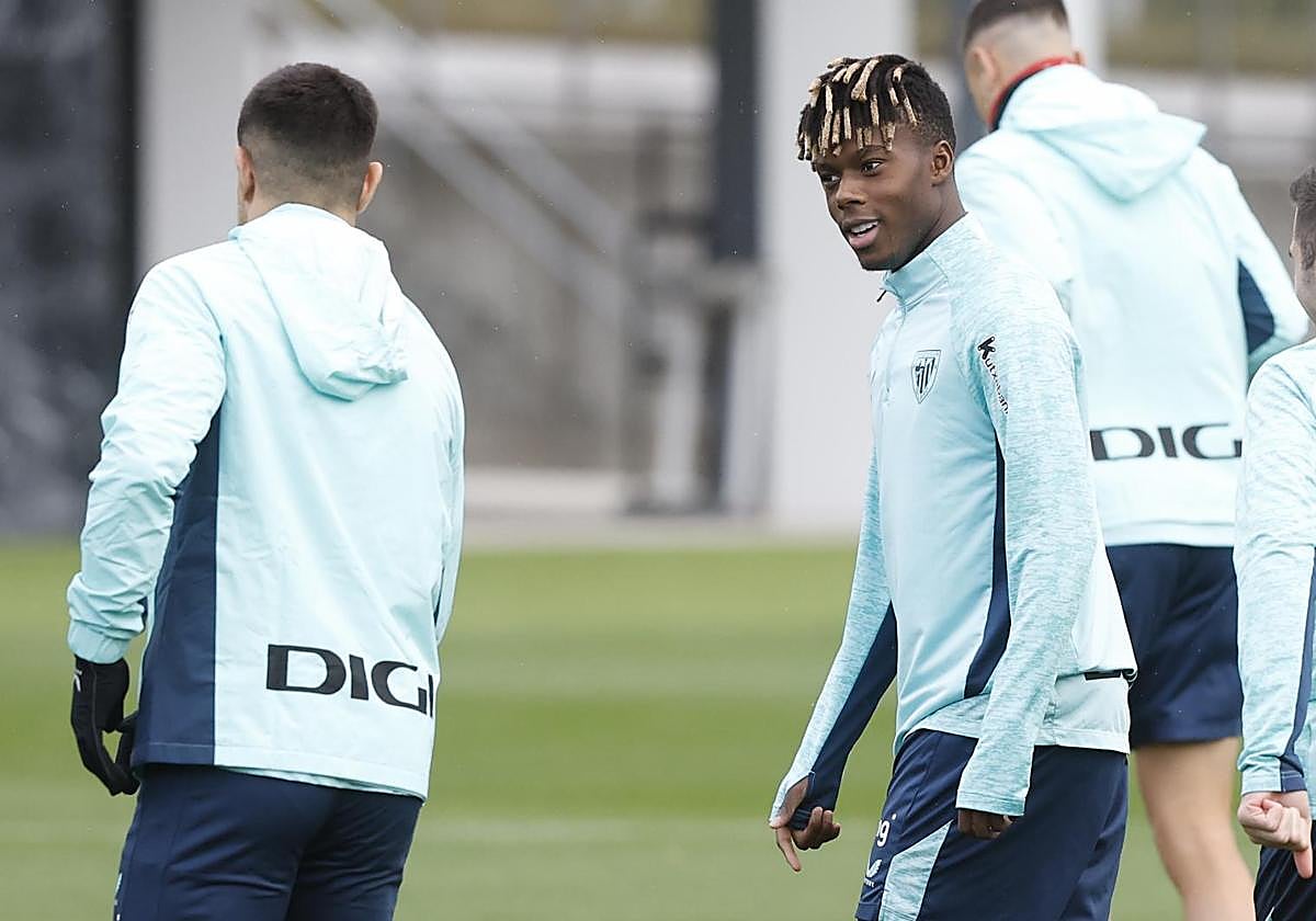 Nico Williams y Sancet, listos para medirse al Barcelona