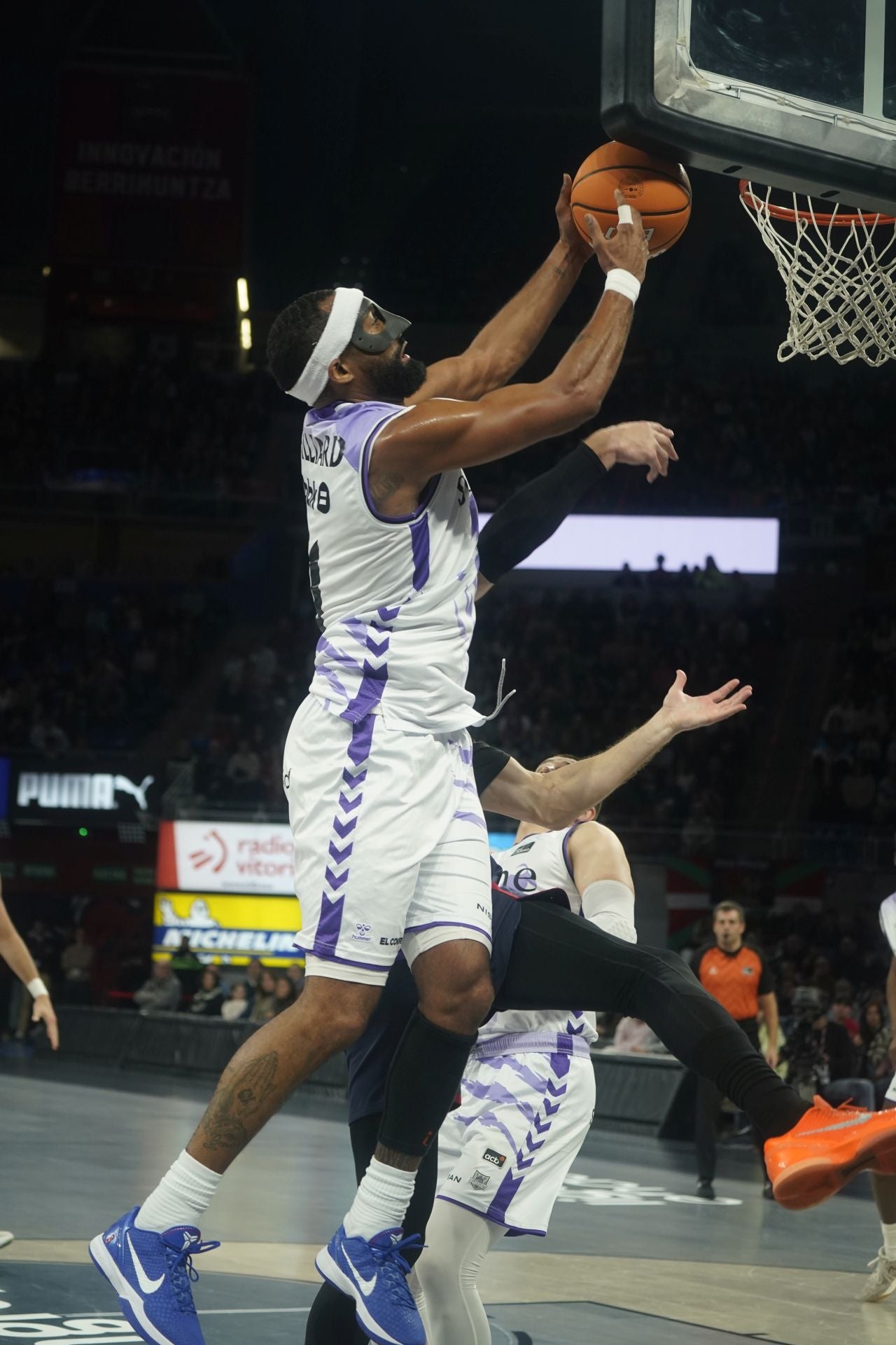 El derbi entre el Baskonia y Surne Bilbao, en fotos