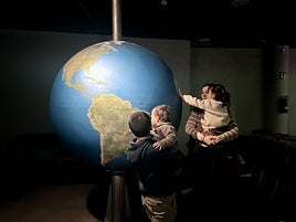 Un gran número de familias han disfrutado del festival Urez Ur Fest en el Itsasmuseum.