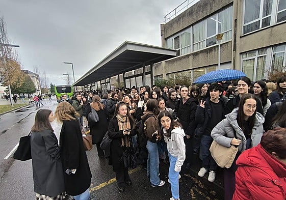 Suspendidas las clases en el campus de Leioa por una avería en la red de agua