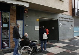 Acceso al amulatorio de Olárizu en la calle Heraclio Fournier.
