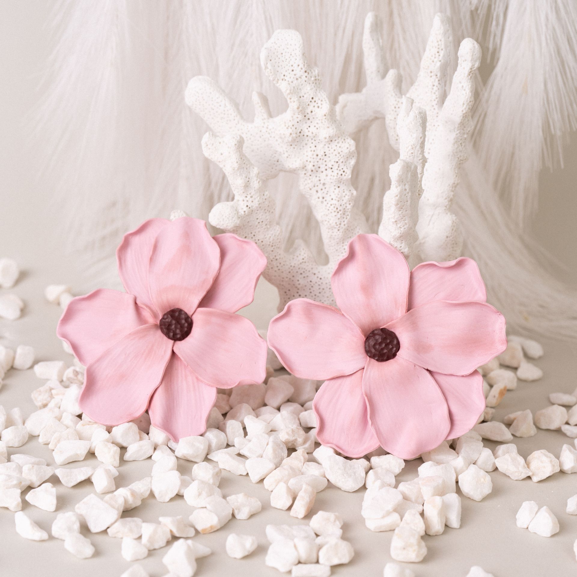 Pabús o cómo dos amigas bilbaínas crean pendientes únicos para conciliar su vida familiar