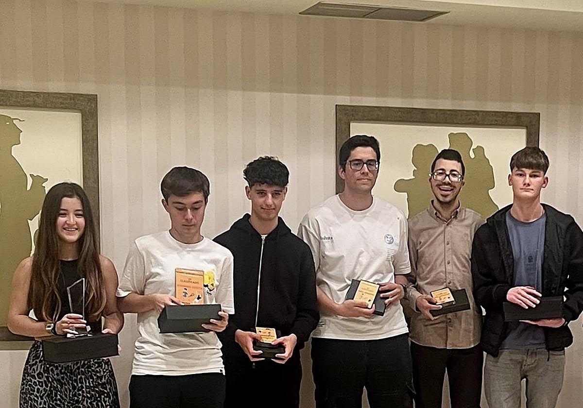 Todos recibieron su reconocimiento.