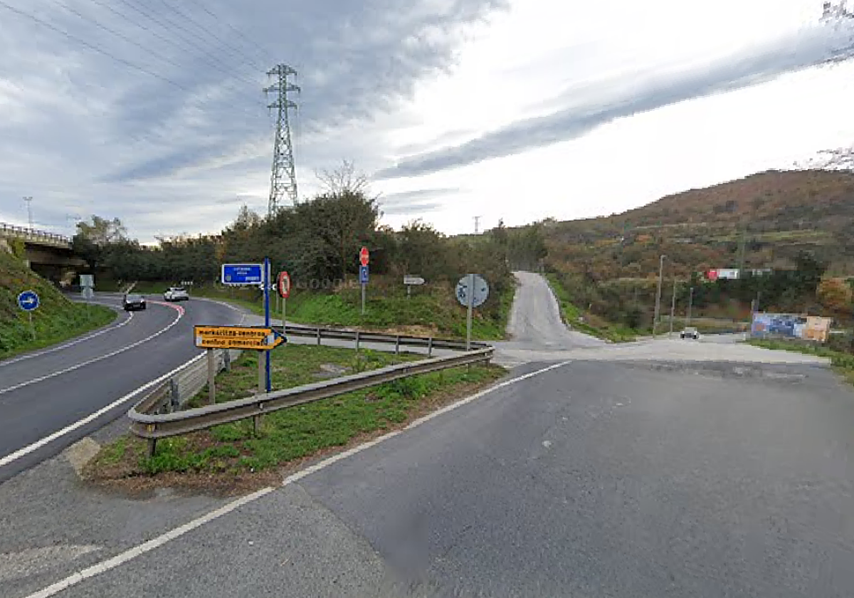 Entrada al vial entre Arriaga y Sakoni, en Erandio.