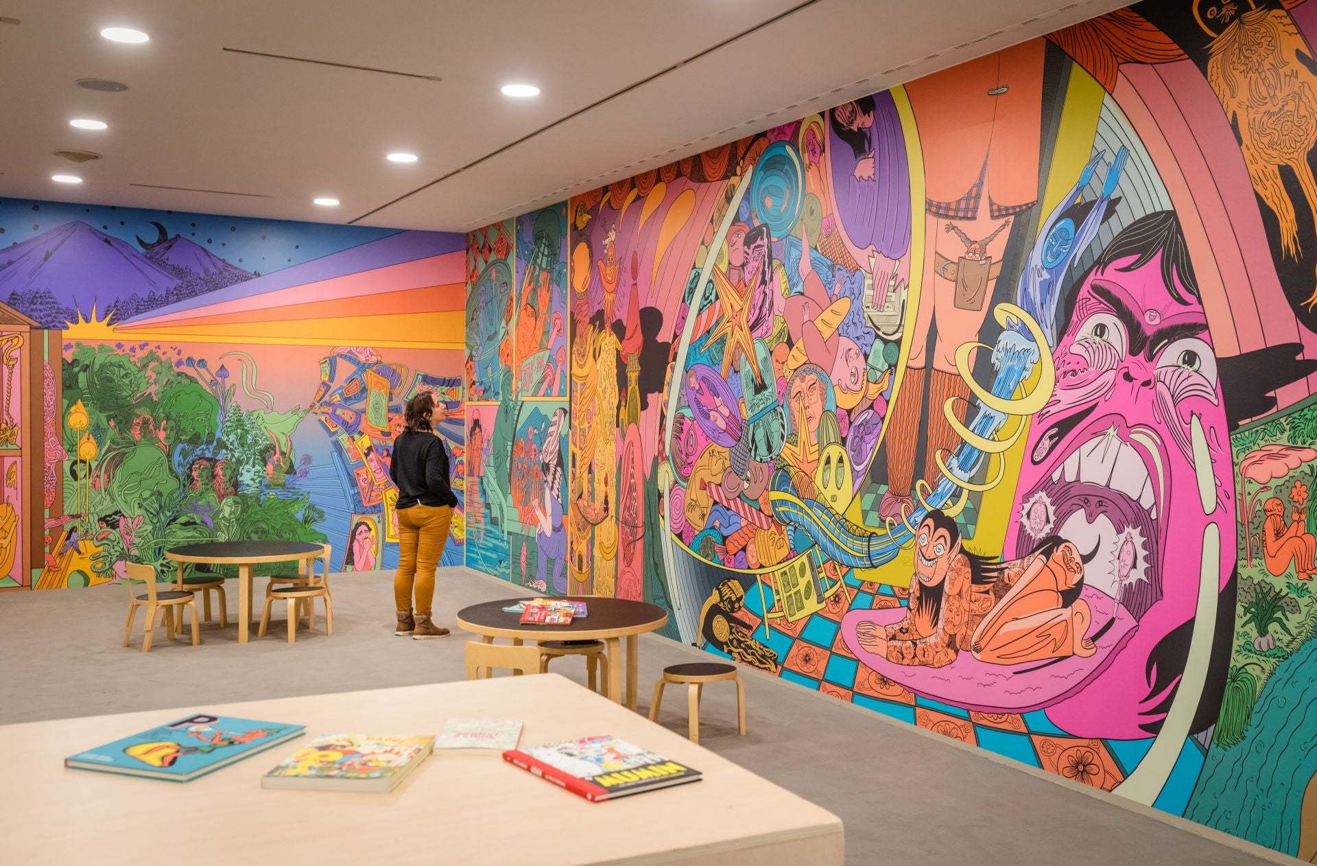 Los detalles del mural de la ilustradora Raisa Álava en Artium