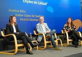 Beatriz Sánchez Vives (Michelin Vitoria), Arantxa Niño (Lanbide) y Xabier López de Santiago (Egibide).