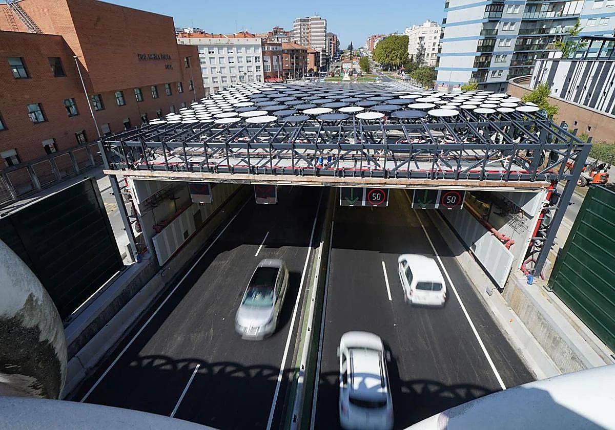 Se ha reforzado la iluminación en las zonas con pantallas para evitar tramos oscuros