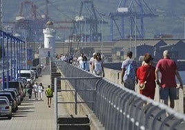 De su padre y de su madre