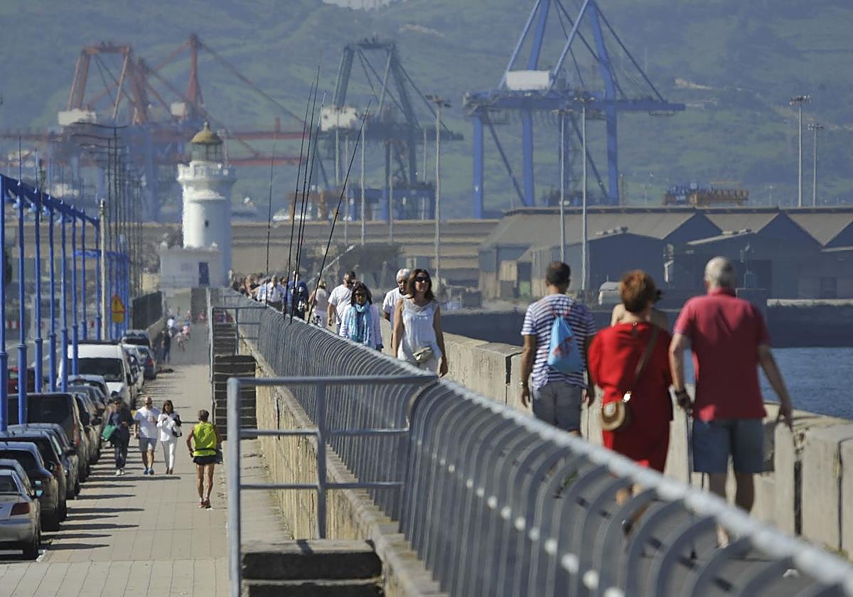 De su padre y de su madre
