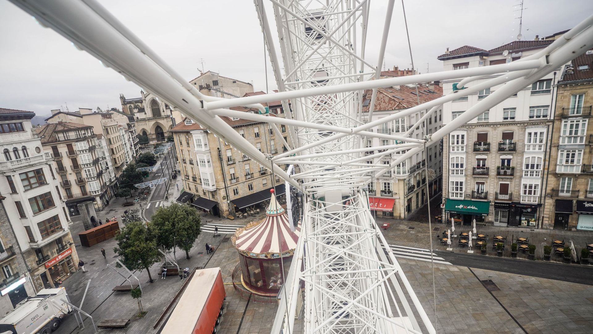 Así se ve Vitoria desde la noria