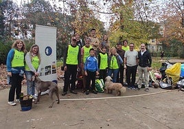 Un jornada de limpieza anterior en el entorno del castillo.