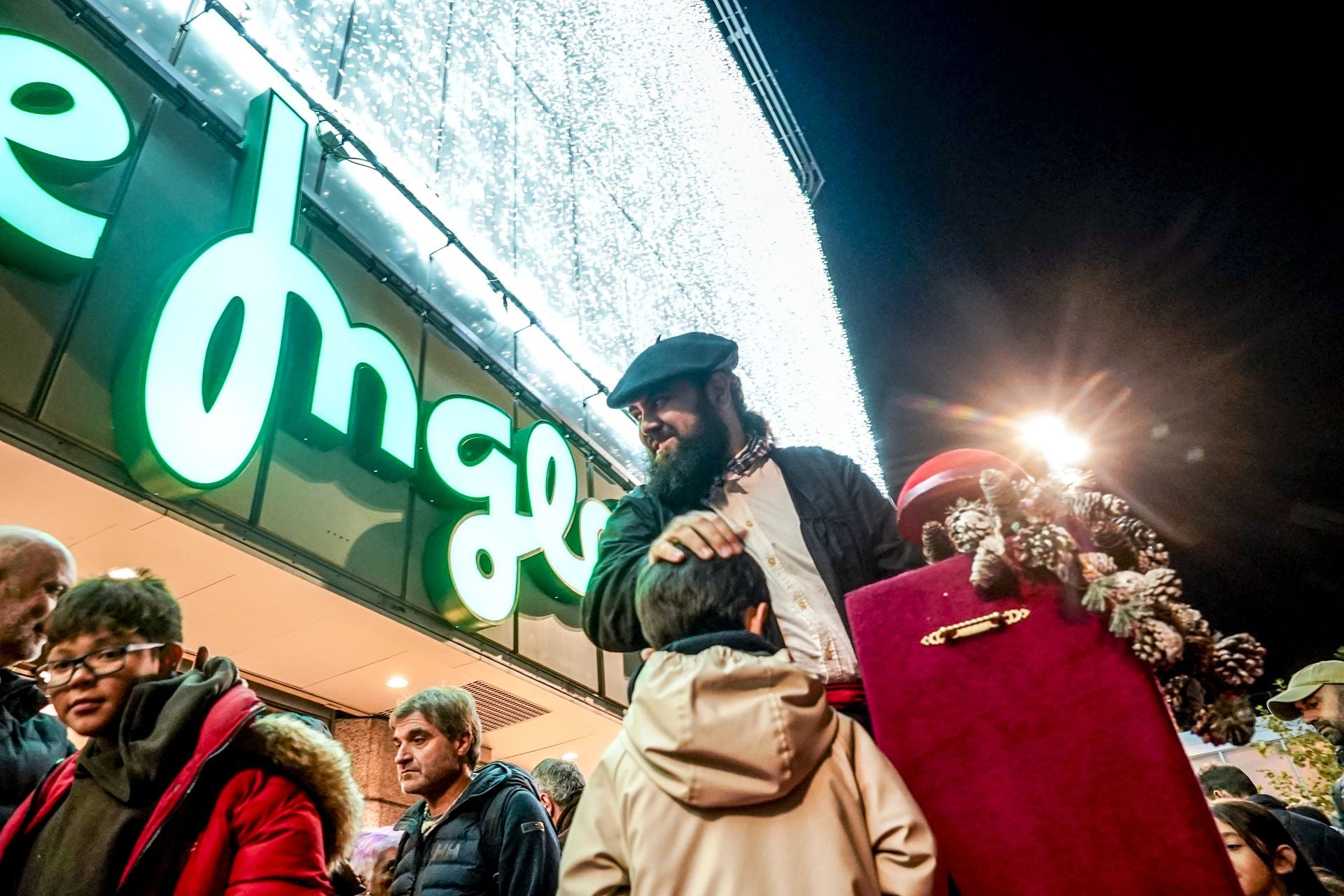 Las imágenes del encendido navideño en Vitoria