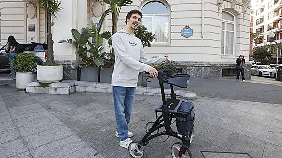 La historia del vizcaíno Mikel Erdozain, nadador paralímpico: «Ya me he perdido un poco con los récords»