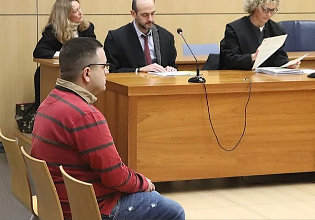 El condenado por matar a su madre en marzo de 2023 en el barrio de San Marcelino de Valencia.