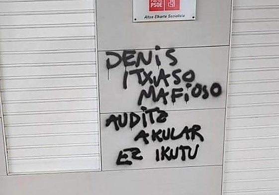 Pintadas contra Denis Itxaso