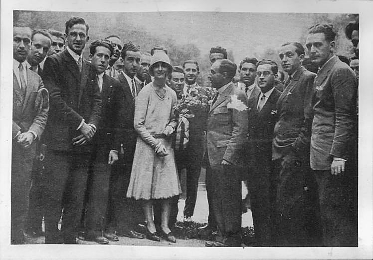 Con sus compañeros de la promoción de ingenieros industriales.