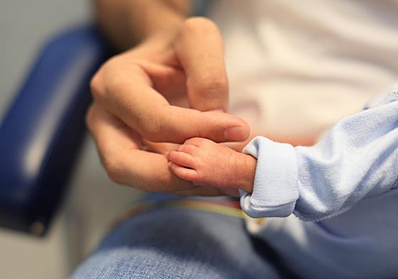 «Cuando un prematuro logra abrir los ojos o comer por sí mismo es una fiesta»