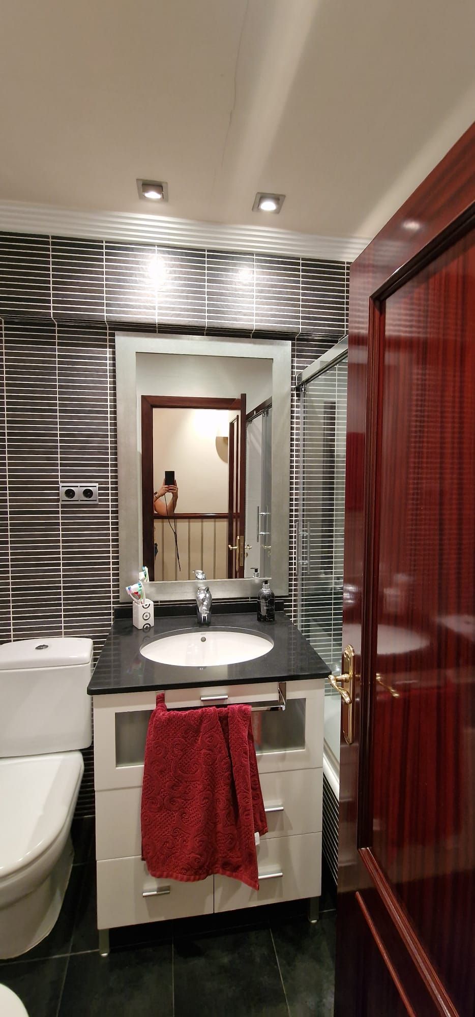 Clásico y moderno a la vez: la transformación de un piso de 110 metros en Getxo