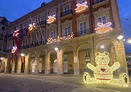 El encendido de luces tendrá lugar este viernes a las 19.30, en un acto con música y chocolate en San Roque.