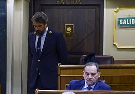 O miente Sánchez o miente Ábalos, pero aquí alguien miente