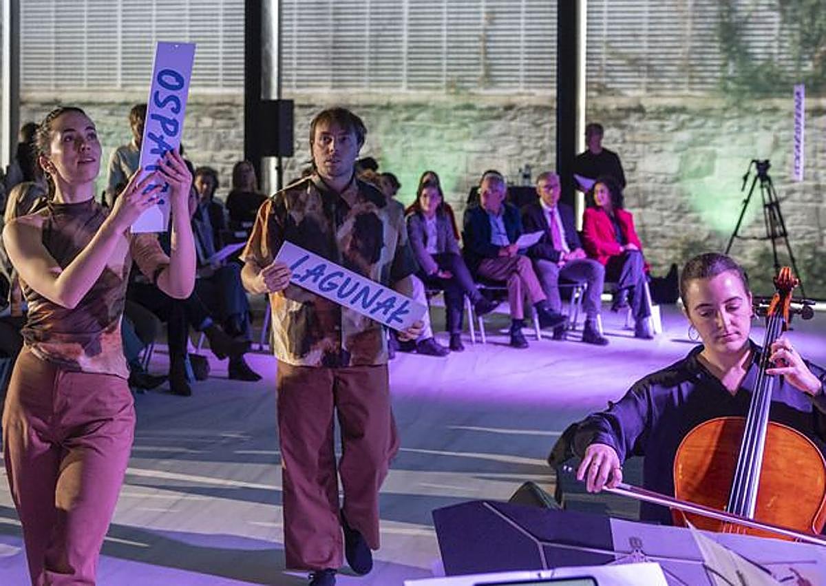 Imagen secundaria 1 - Ekitaldiaren irudi batzuk.