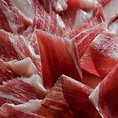 El economista Gonzalo Bernardos explica que pasará con el precio del jamón