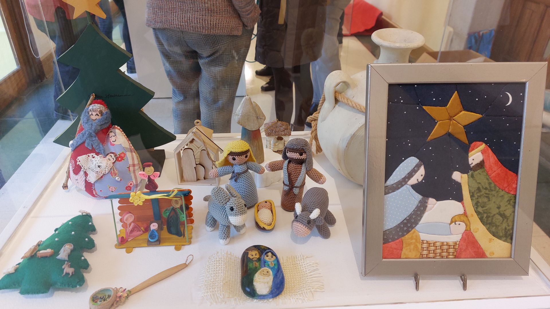 Cientos de belenes en miniatura