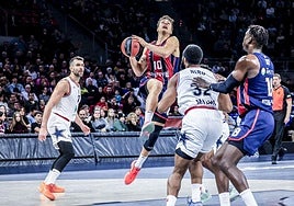 Spagnolo se mostró incisivo en las penetraciones y dirigió con firmeza al Baskonia durante los tres primeros cuartos.
