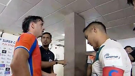 Expulsan a un delantero bilbaíno tras protestar al árbitro por su ropa interior