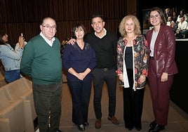Felipe García, Clara Navas, Raúl González, Cristina González y María Nanclares.