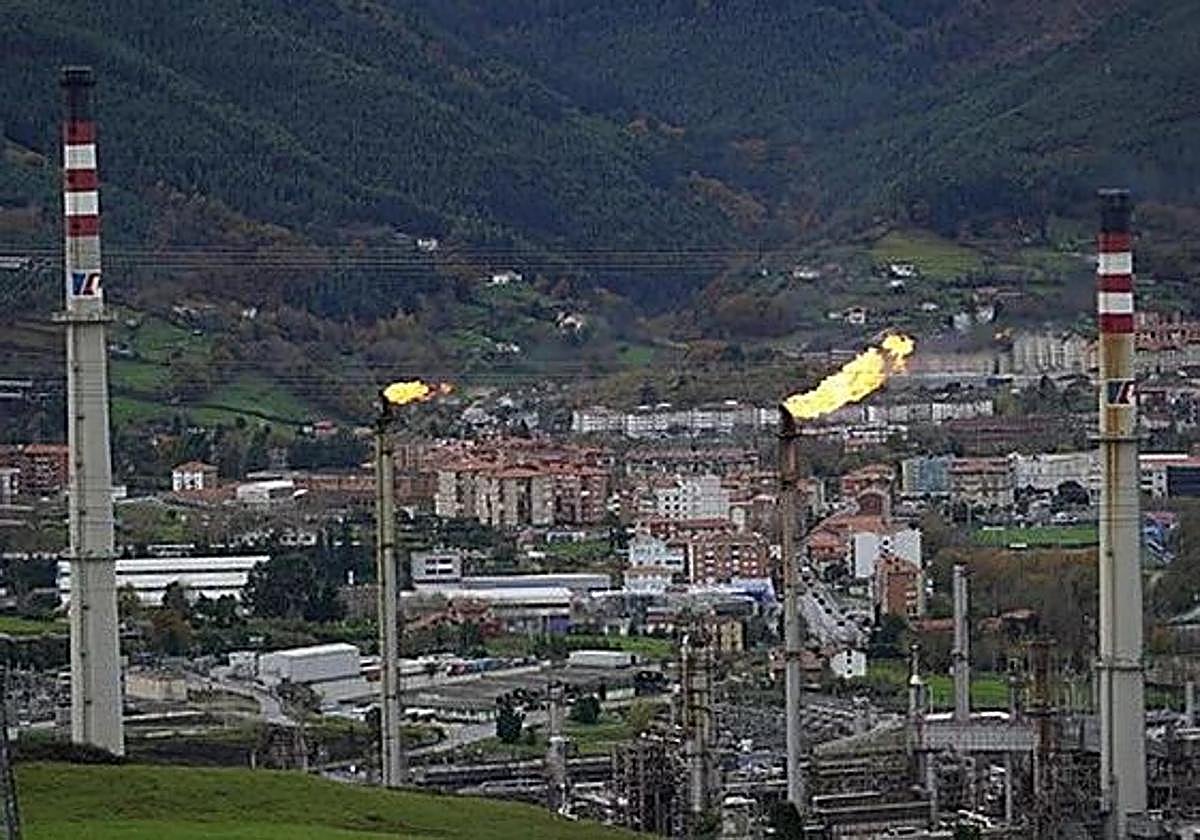 El Gobierno vasco controla la calidad del aire en Muskiz tras un incidente en Petronor