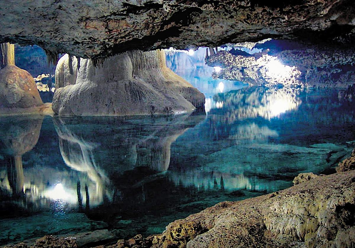 El acuífero del Subijana tiene hermosas formaciones kársticas.