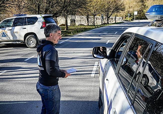 Jon Apodaka, técnico de Emergencias y geólogo, en Trespuentes.