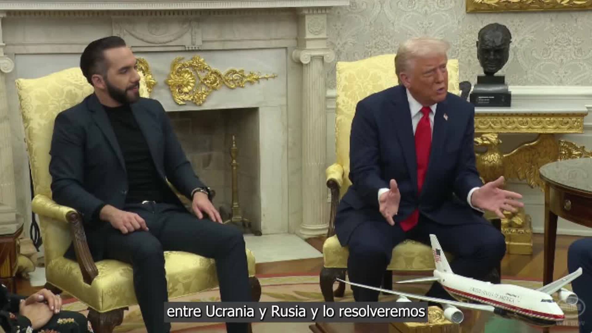 Trump asegura que resolverá el "problema" de Irán y no descarta la vía militar