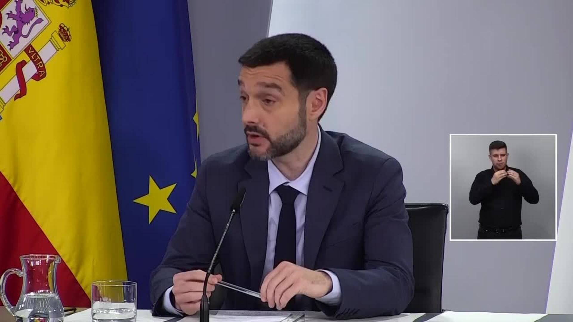 Gobierno prohíbe por ley servir bebidas azucaradas y bollería en los comedores escolares