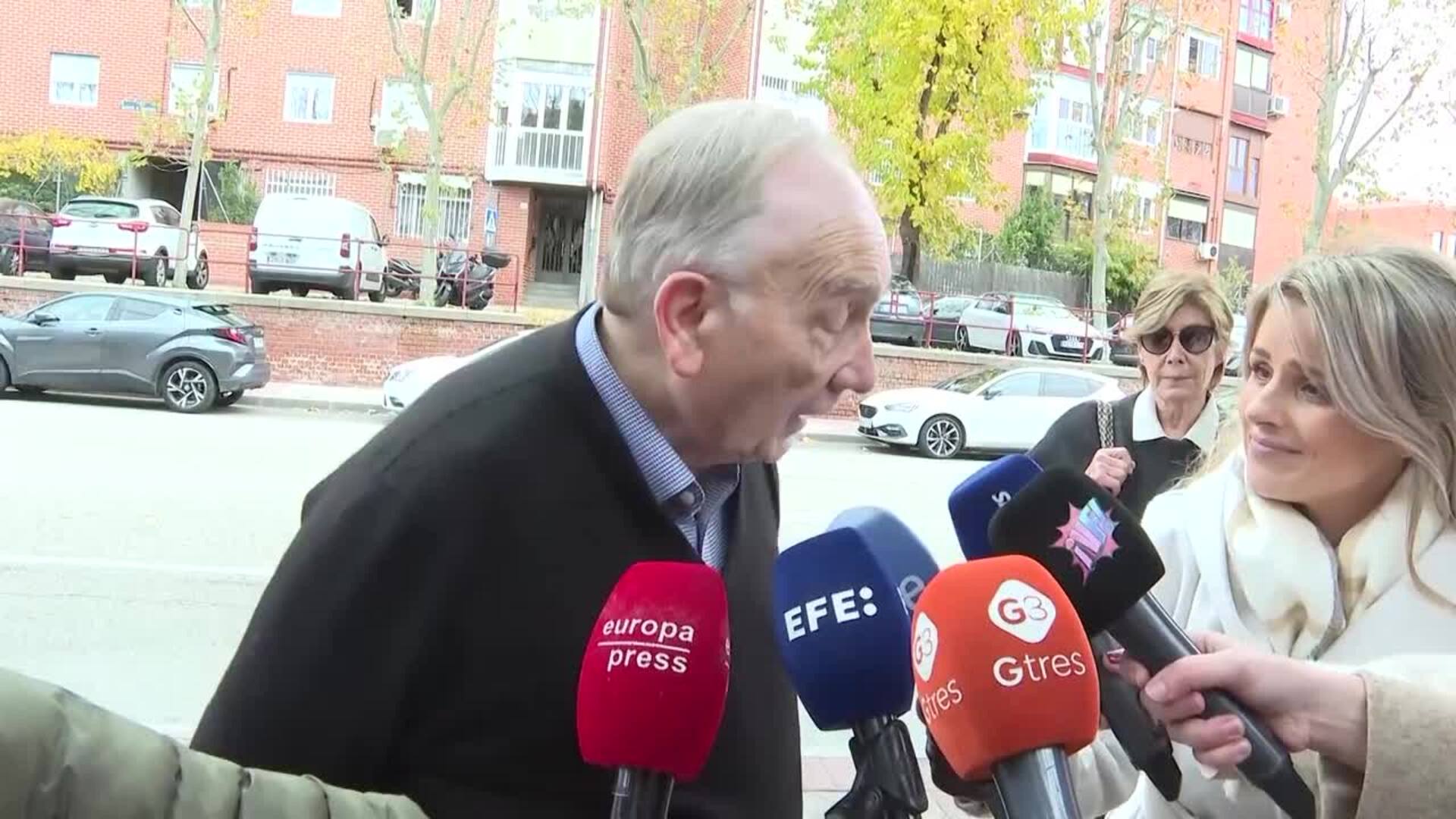 Familiares y amigos dan su último adiós al actor Héctor Alterio en Madrid