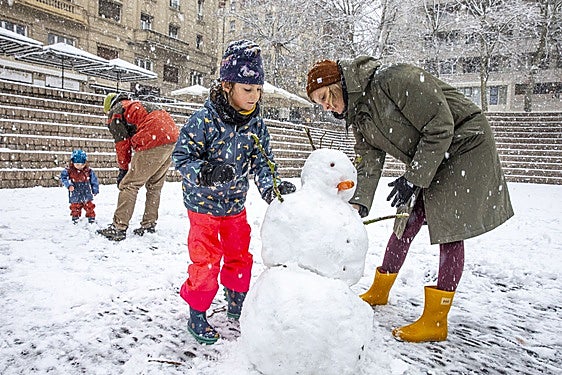 La nevada en Vitoria y Álava, en imágenes