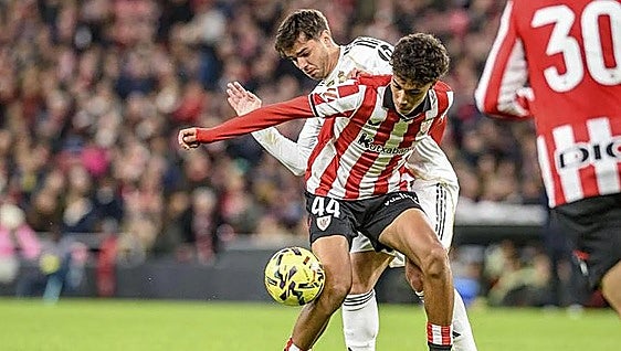Selton, a disposición de Valverde para jugar contra la Cultural tras ser desconvocado por la Sub'19