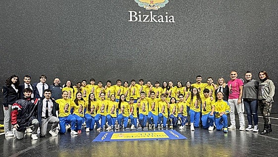 El club 'The Masters' de Basauri triunfa en el campeonato de Euskadi de taekwondo