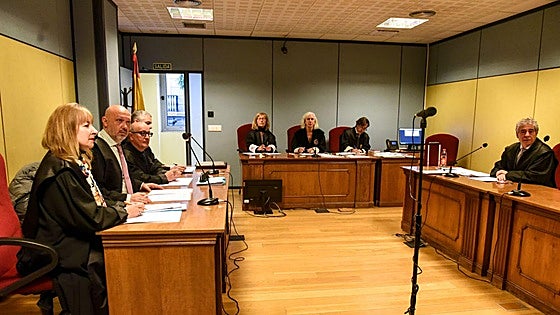 Biurrun deja visto para sentencia la demanda de ELA y LAB contra Confebask por el salario mínimo vasco