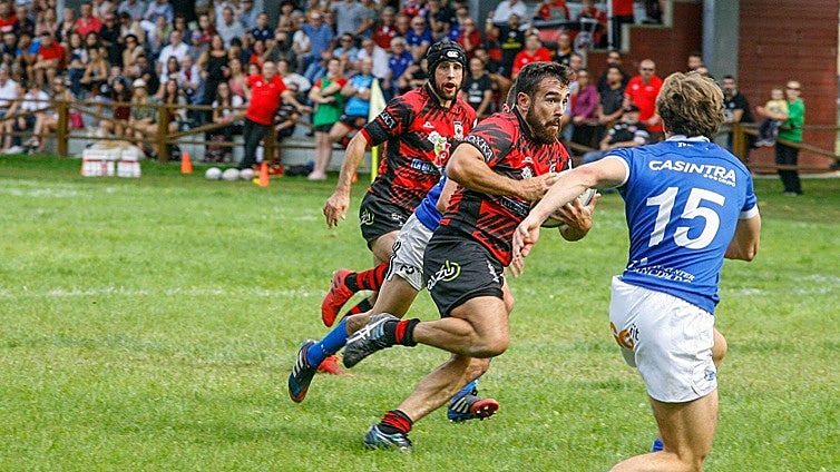 Un parking en Ariznabarra y una ciudad del rugby